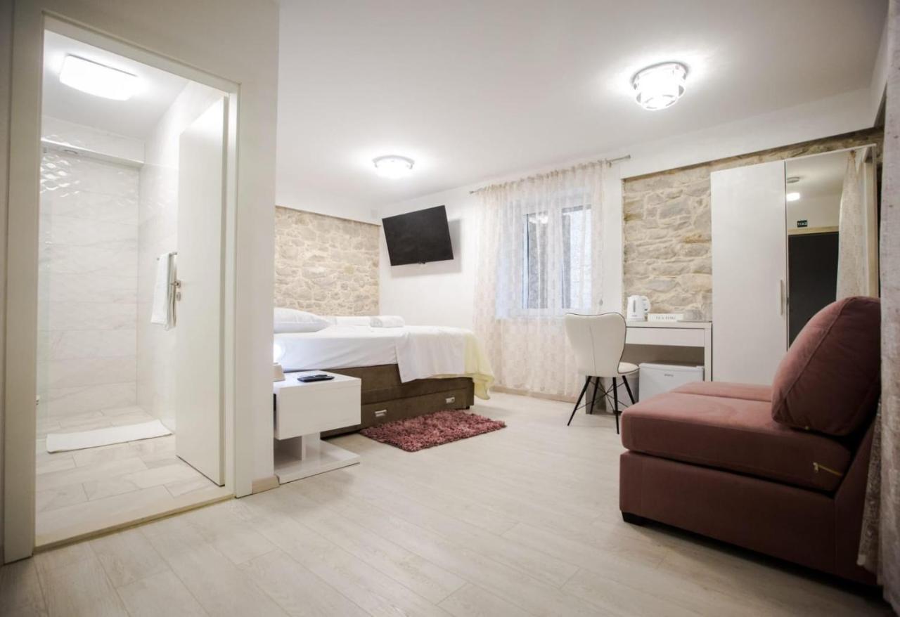 Lions Luxury Rooms สปลิท ภายนอก รูปภาพ