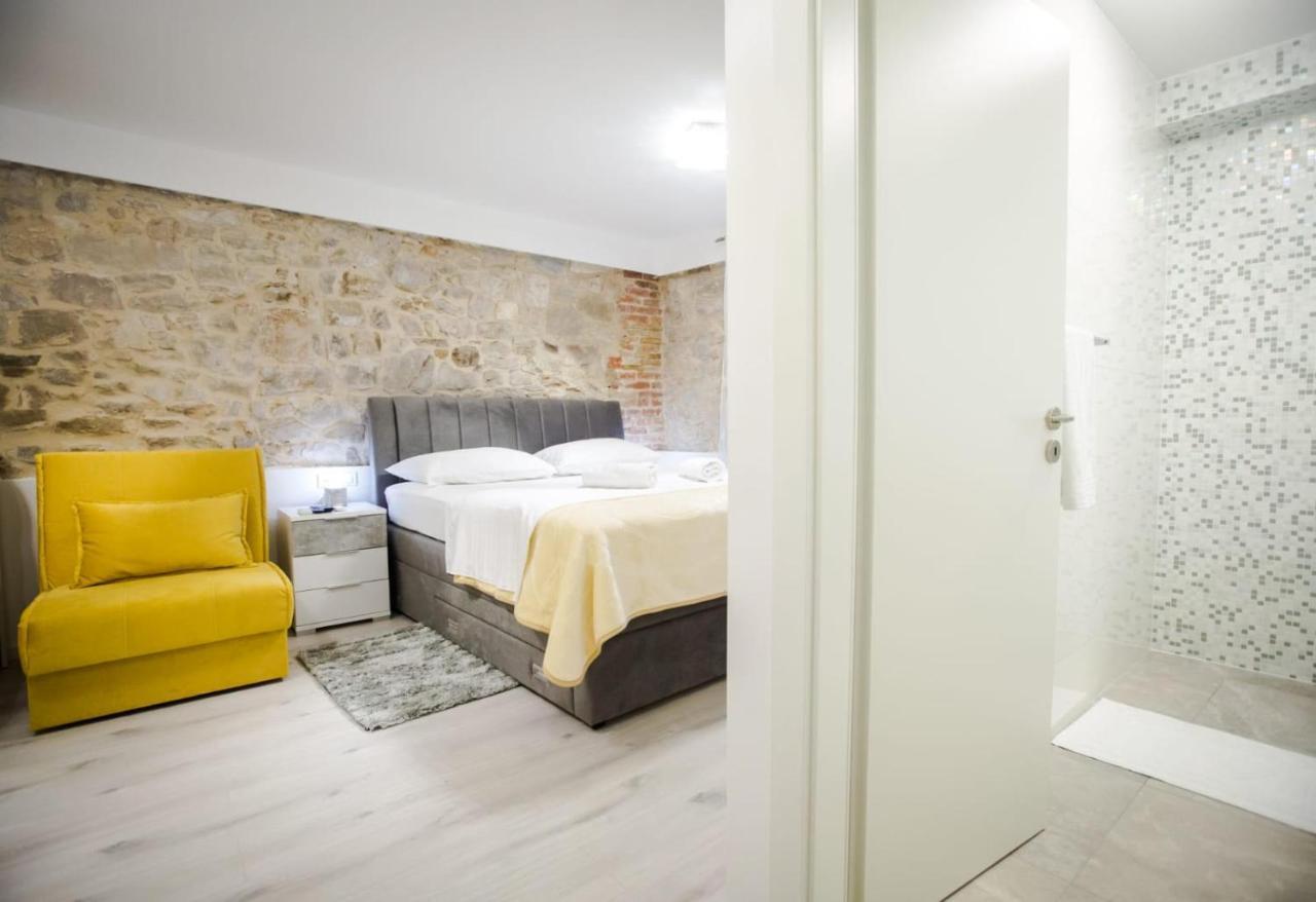 Lions Luxury Rooms สปลิท ภายนอก รูปภาพ