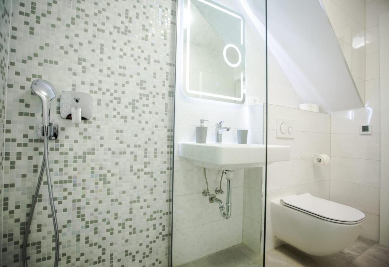 Lions Luxury Rooms สปลิท ภายนอก รูปภาพ